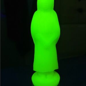 Uranium Indian women Figurine